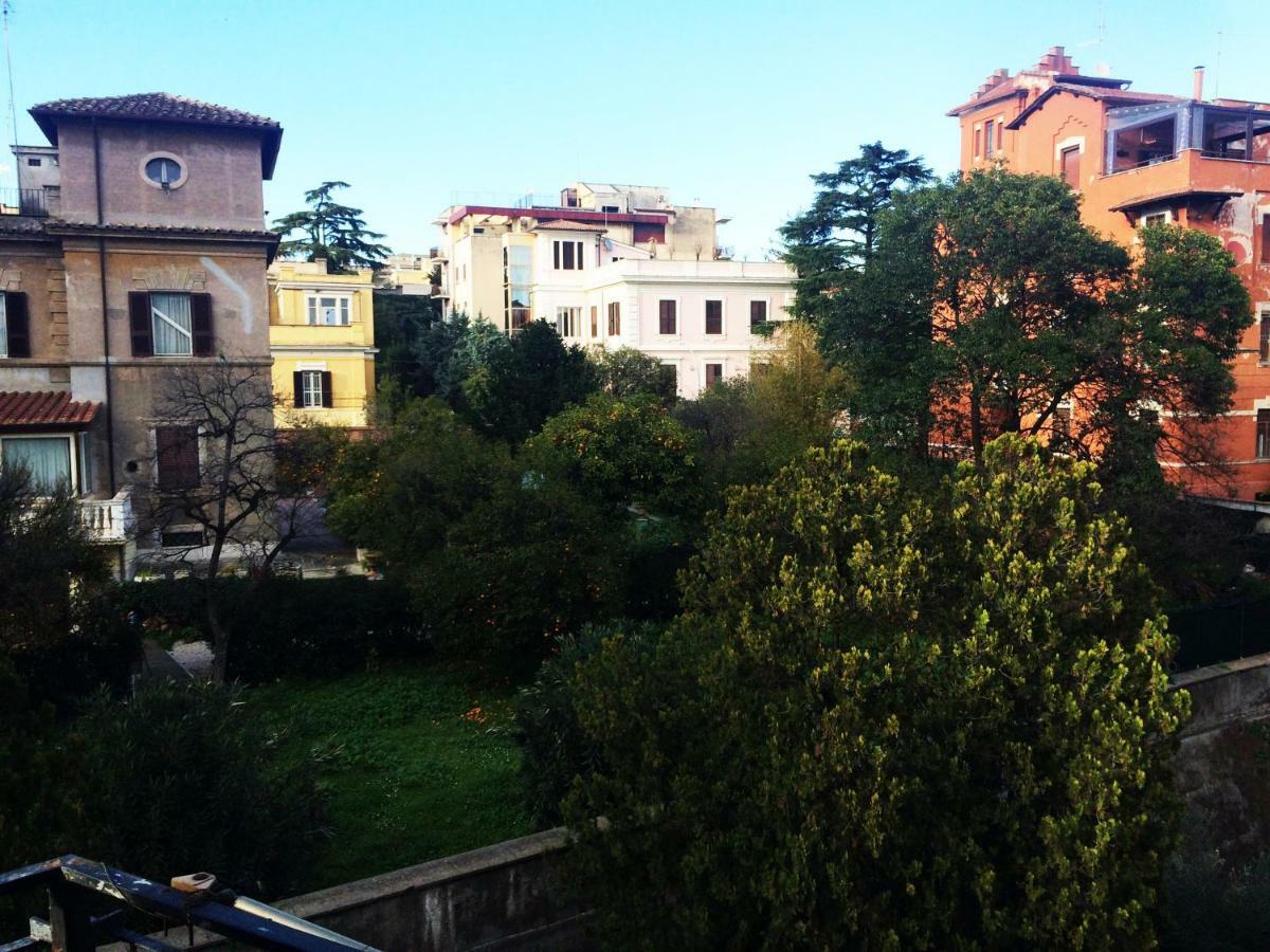 Roma Manuela'S Cozy Guest House Trastevere Exterior foto