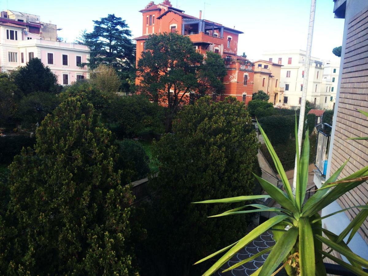 Roma Manuela'S Cozy Guest House Trastevere Exterior foto